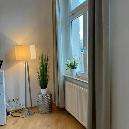 Apartment Theaterstrasse - 3 Schlafzimmer - 5 Betten - Gratis Pkw Stellplatz - Smarttv