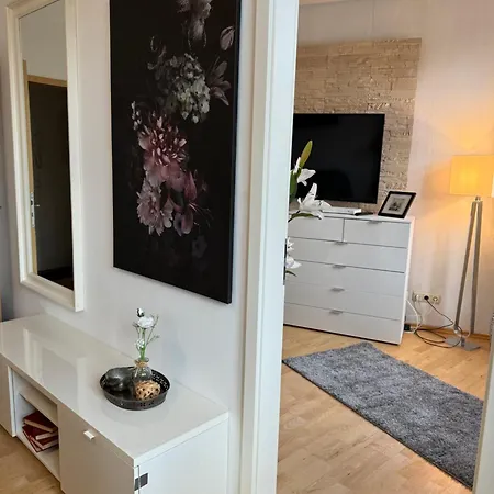 Apartment Theaterstrasse - 3 Schlafzimmer - 5 Betten - Gratis Pkw Stellplatz - Smarttv *