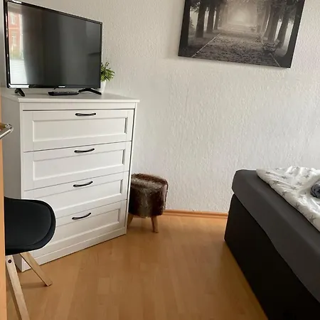 Theaterstrasse - 3 Schlafzimmer - 5 Betten - Gratis Pkw Stellplatz - Smarttv Διαμέρισμα Ερφούρτη
