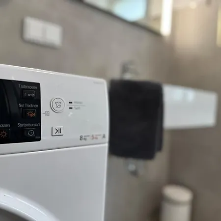 Theaterstrasse - 3 Schlafzimmer - 5 Betten - Gratis Pkw Stellplatz - Smarttv Daire *