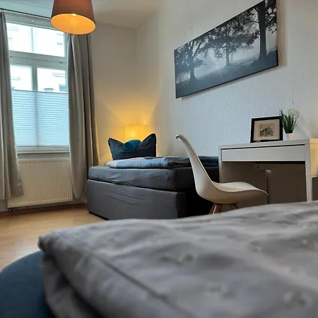 Theaterstrasse - 3 Schlafzimmer - 5 Betten - Gratis Pkw Stellplatz - Smarttv Ερφούρτη