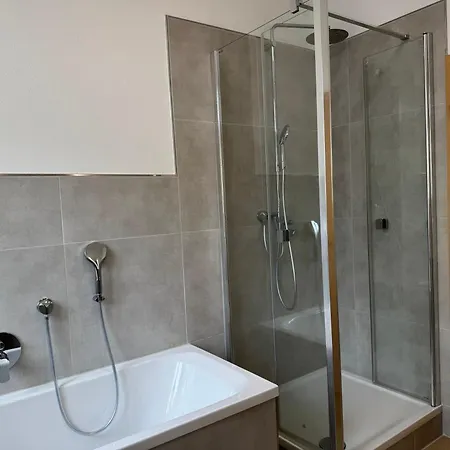 Appartamento Theaterstrasse - 3 Schlafzimmer - 5 Betten - Gratis Pkw Stellplatz - Smarttv