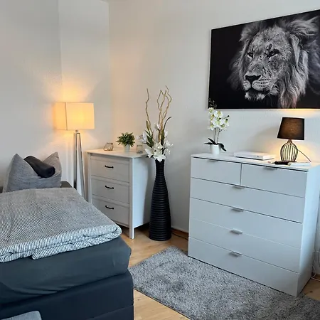 Διαμέρισμα Theaterstrasse - 3 Schlafzimmer - 5 Betten - Gratis Pkw Stellplatz - Smarttv Ερφούρτη