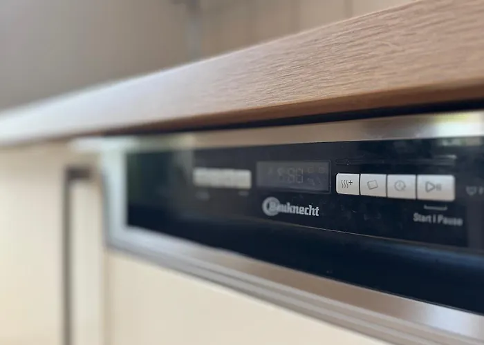 Theaterstrasse - 3 Schlafzimmer - 5 Betten - Gratis Pkw Stellplatz - Smarttv * Erfurt