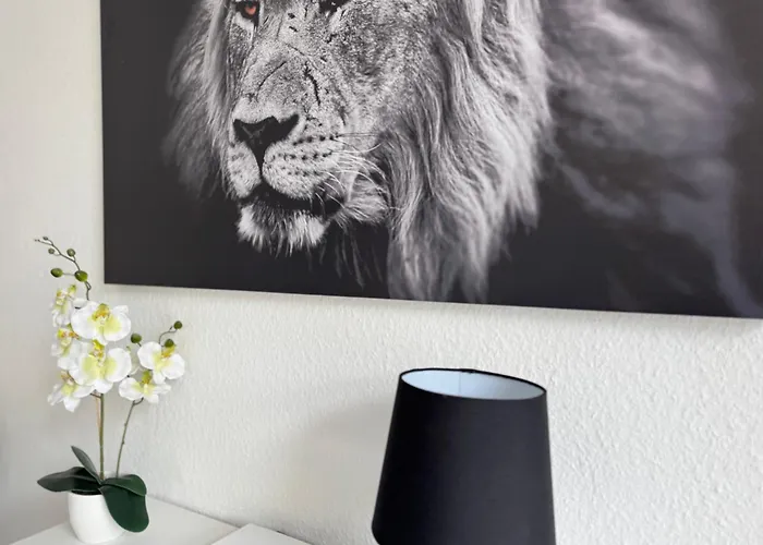 Theaterstrasse - 3 Schlafzimmer - 5 Betten - Gratis Pkw Stellplatz - Smarttv