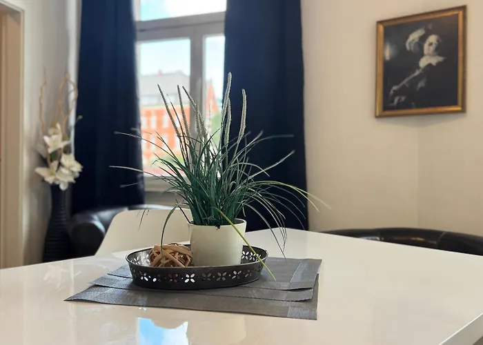 Theaterstrasse - 3 Schlafzimmer - 5 Betten - Gratis Pkw Stellplatz - Smarttv Daire Erfurt