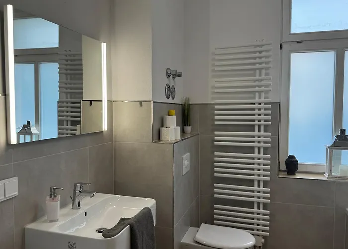 Theaterstrasse - 3 Schlafzimmer - 5 Betten - Gratis Pkw Stellplatz - Smarttv Erfurt